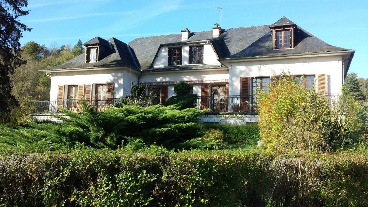 Le Curieux De Conques Bed & Breakfast Saint-Cyprien-sur-Dourdou ภายนอก รูปภาพ