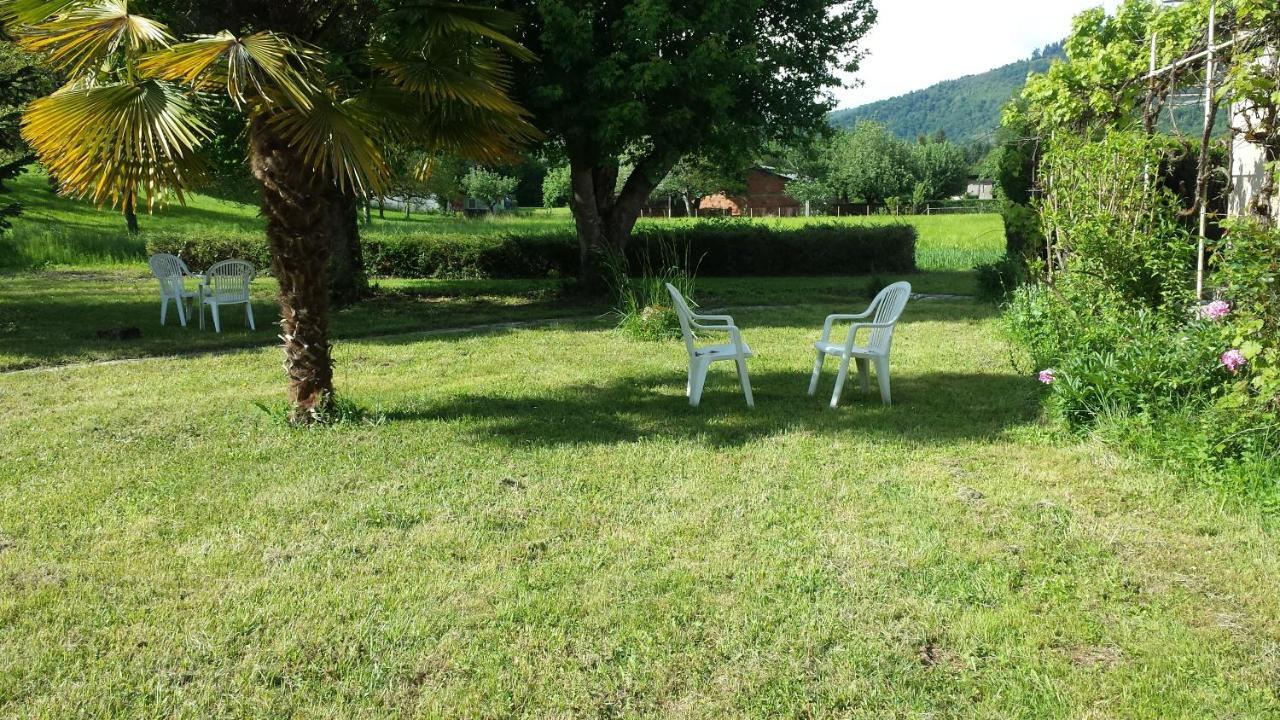 Le Curieux De Conques Bed & Breakfast Saint-Cyprien-sur-Dourdou ภายนอก รูปภาพ