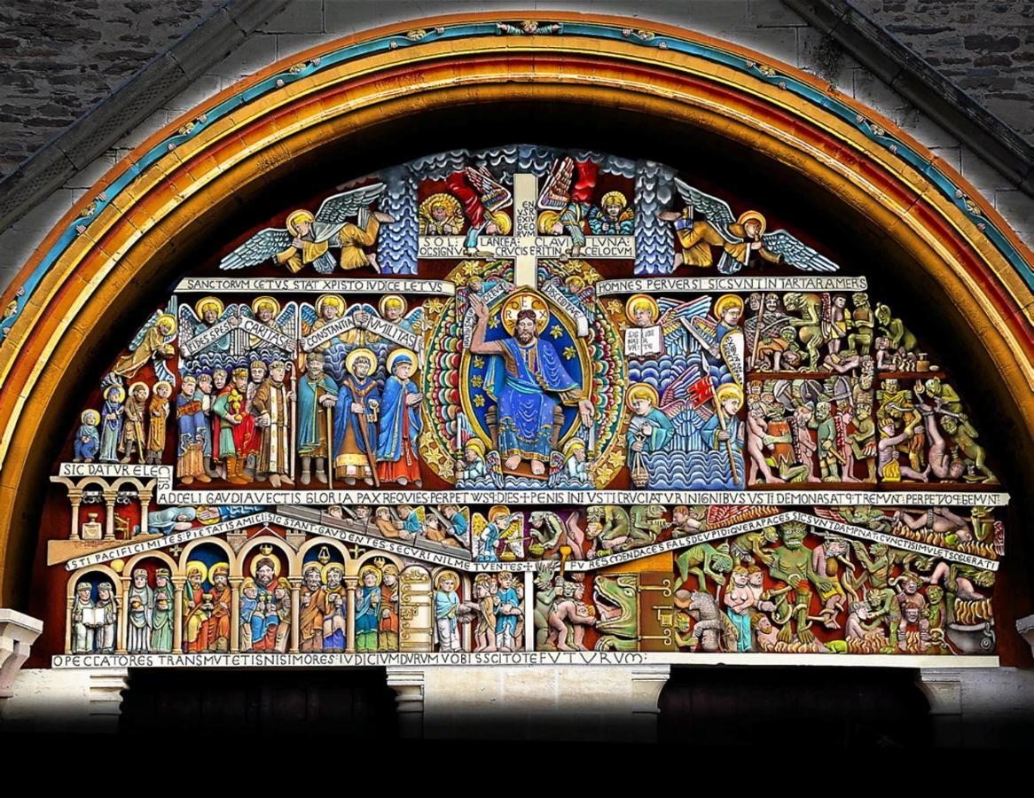 Le Curieux De Conques Bed & Breakfast Saint-Cyprien-sur-Dourdou ภายนอก รูปภาพ